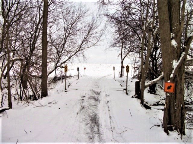 Winter sports enthusiasts credit farmers for helping to create trail network